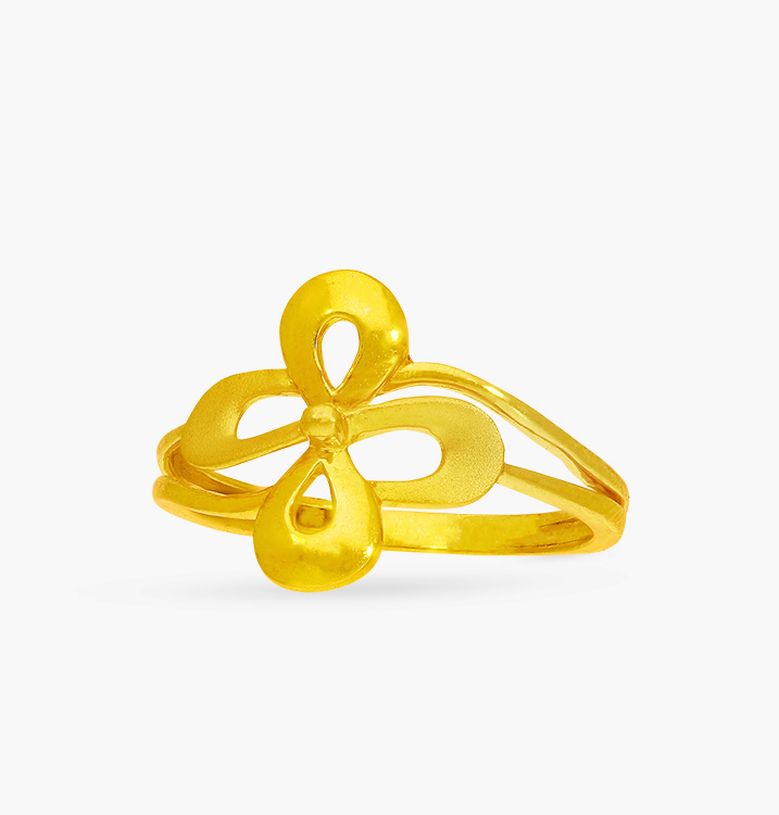 The Intertwined Petals Ring
